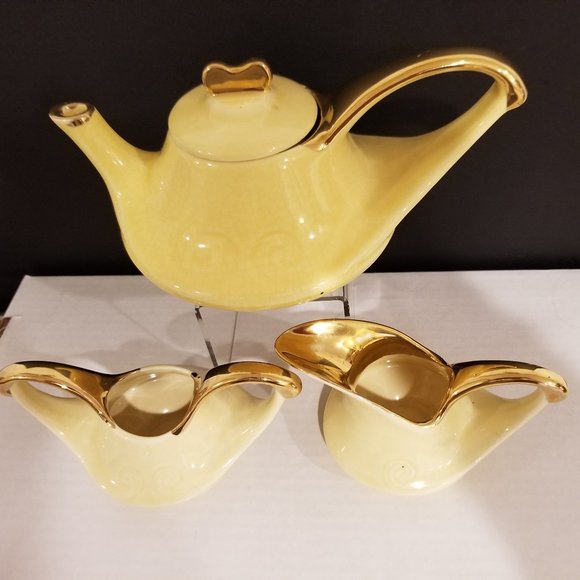 Vintage Aladdin Tea set with 22 kt  GOLD trim - Picture 1 of 7